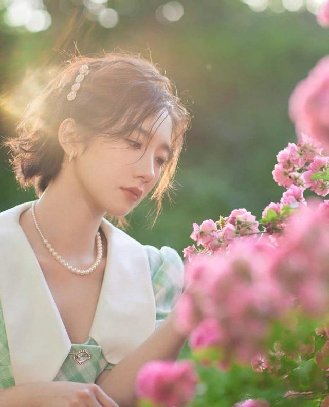 孟美岐|孟美岐说不能因为没舞台就摆烂！首谈眼中粉丝和艺人的良性距离