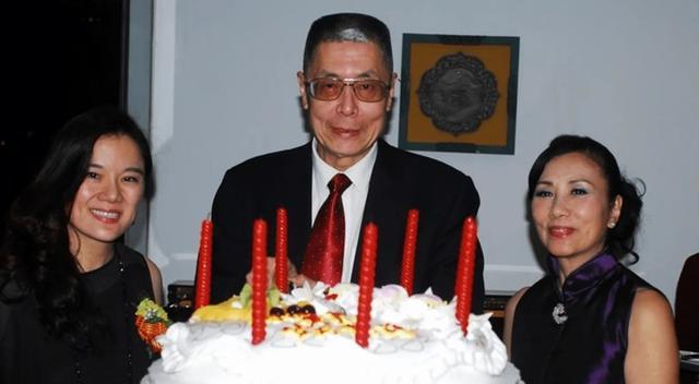 刘诗昆|孙颖：41岁嫁入豪门，44岁为81岁的老公生下女儿，还想拼二胎