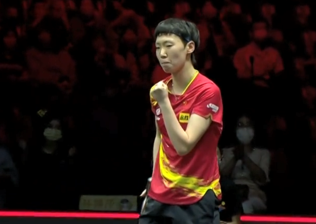 孙颖莎|90分钟决战！国乒00后救两赛点仍出局，23岁新星与陈梦争冠
