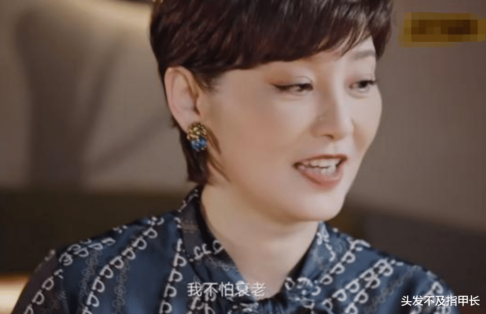 陈冠希|41岁陈冠希与美女路人合影！保养差强人意 曾经男神形象一去不复返