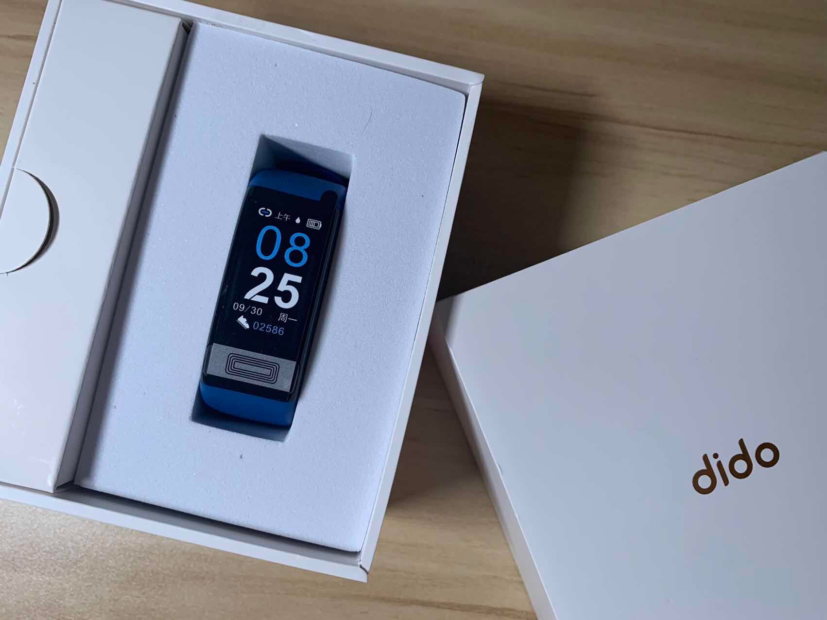 dido|比智能手表还要卷的手环，全天测心电血压，dido Y1带你认识一下~