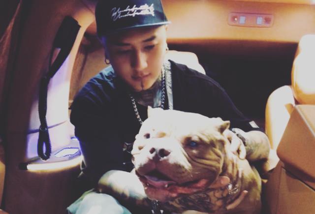 网红老方丈举办“吐槽大会”，徒弟透露：变卖家产，筹集1000多万