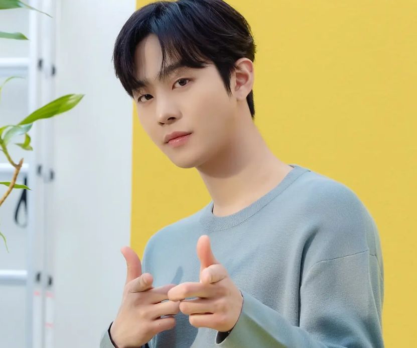 安孝燮|《社内相亲》安孝燮火了！霸总土甜真上头，戏外更是多才多艺