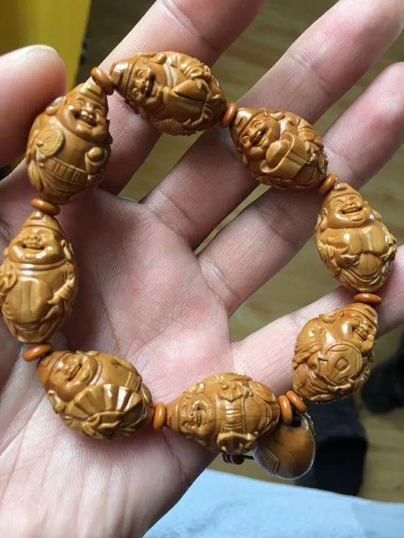 橄榄核|花1000块钱买的橄榄核,是机雕还是手雕?