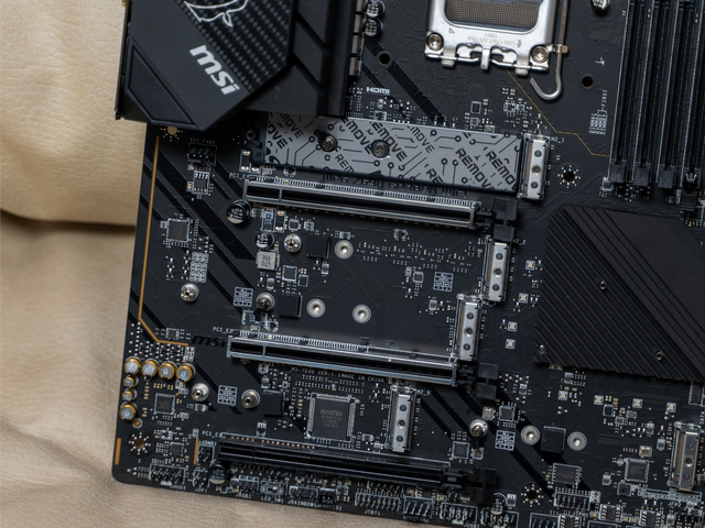 主板|军规又超标啦！微星Z690暗黑D5主板测评