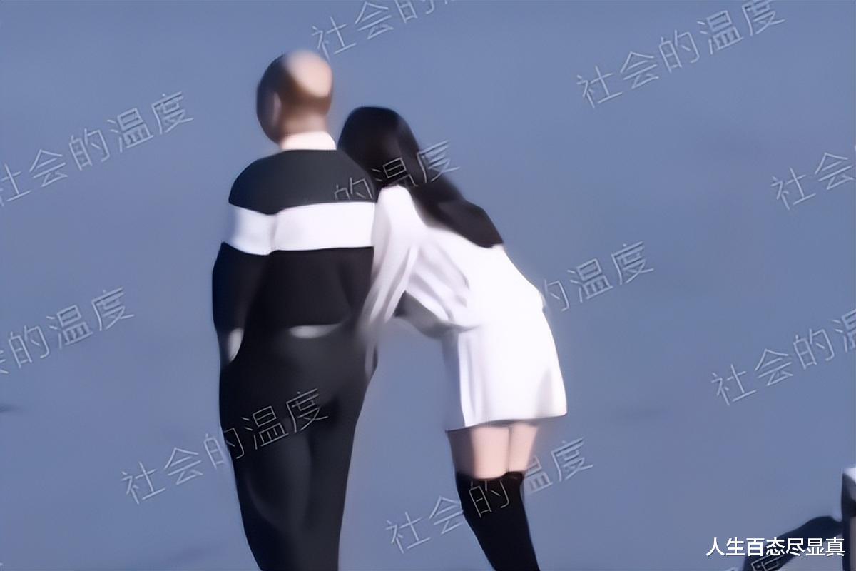 面膜 她喜欢的人从王子变成王总，地中海的发型很拉风，年轻人输在哪里