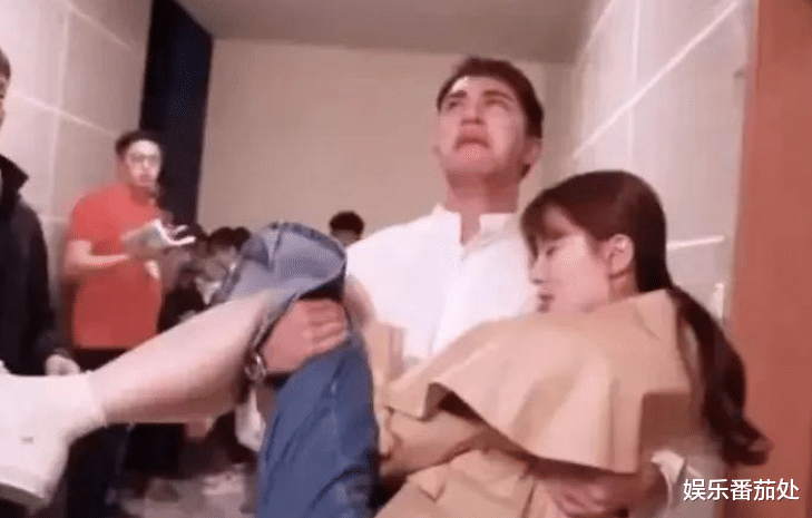 娱乐圈|娱乐圈中的“肾虚”男星，连80斤的女星都抱不起