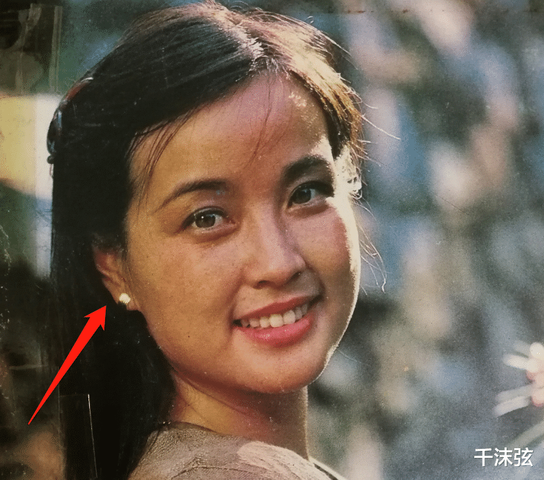 刘晓庆|69岁刘晓庆晒游泳照!耳朵因整容变形被拉长,靠《武则天》捞金