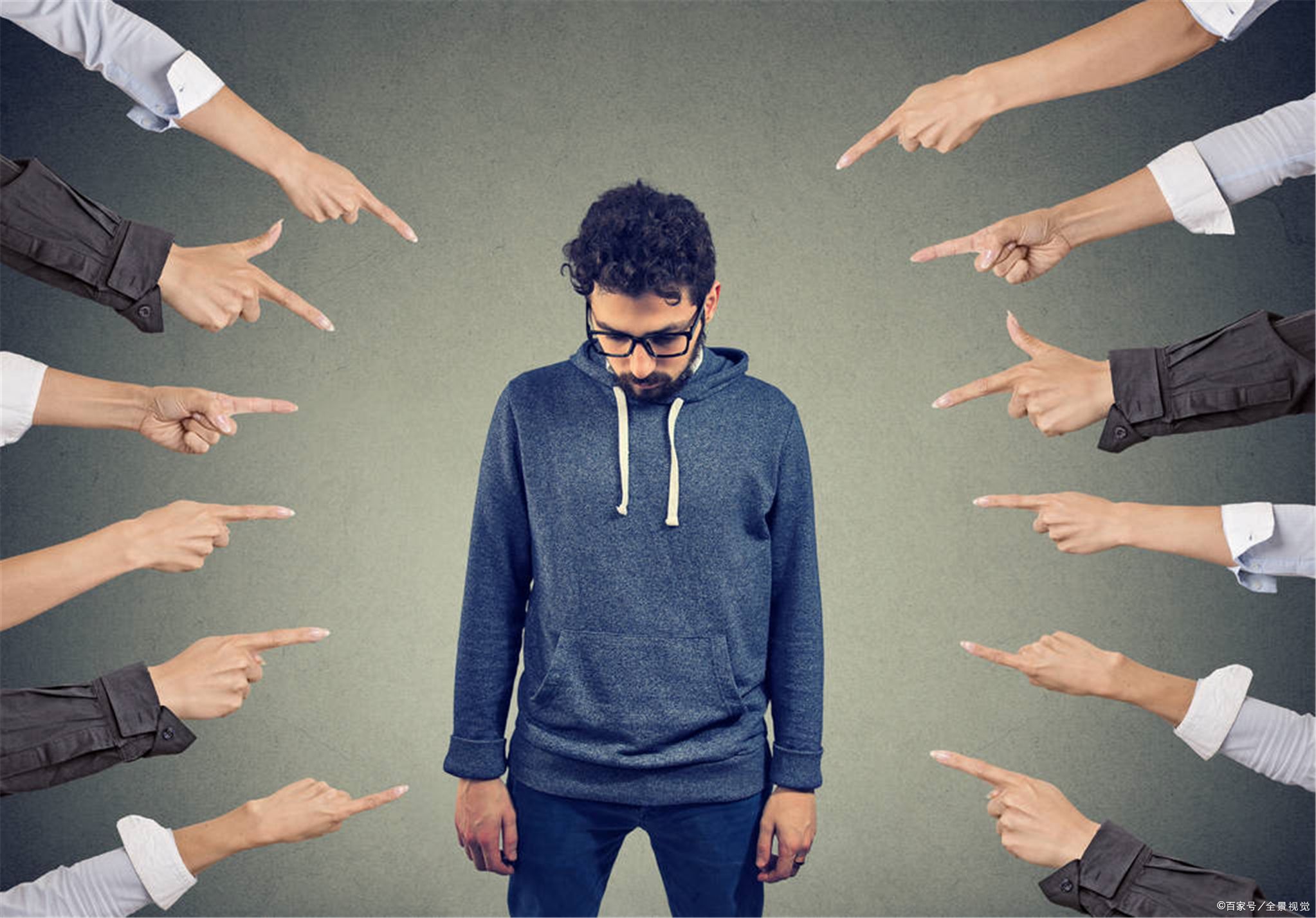 徐洁儿|性格内向的人，一般有这三大特征! 职场上内向的你应该这么做