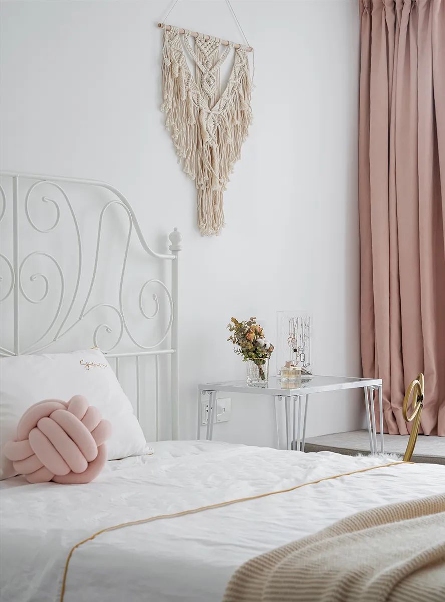 复古蓝+亮金饰,打造空间柔美轻奢质感