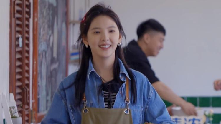 黄晓明|《中餐厅》章若楠点评黄晓明，简单一句话，说到观众心坎上了！