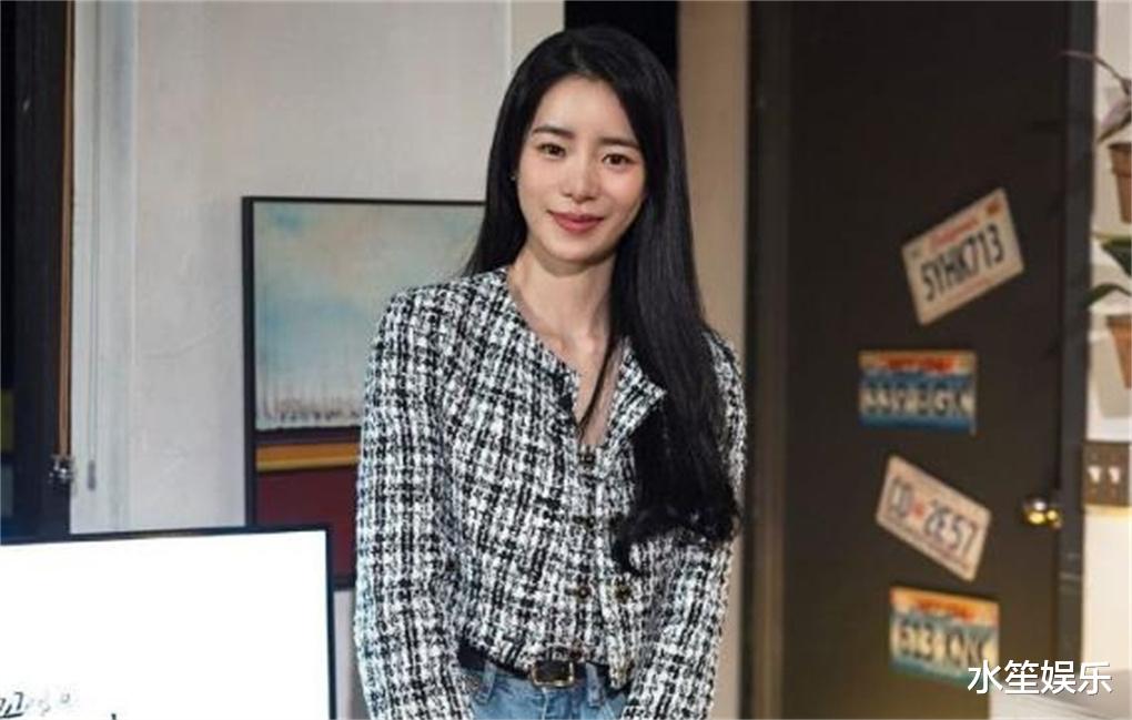 宋慧乔|韩剧《荣耀》官宣，宋慧乔年龄引热议，乔妹出道那年男主仅1岁