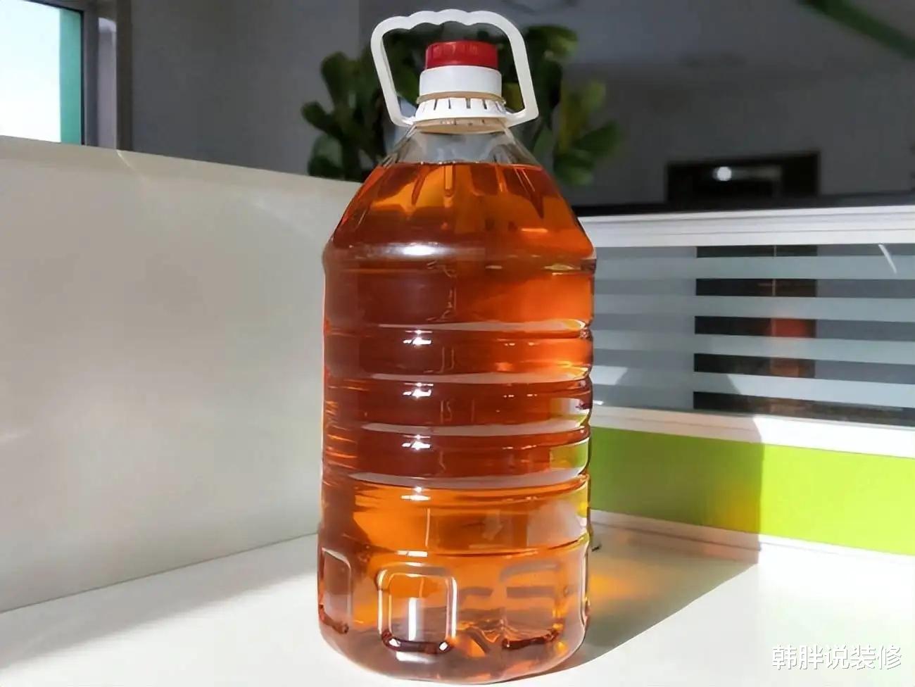 不管用柴火还是燃气,灶台上千万别放这5种物品,可能会“要命”