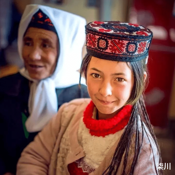 浙江省|我国最“牛”县，通三国，盛产白人美女，很爱亲吻，景如人间仙境