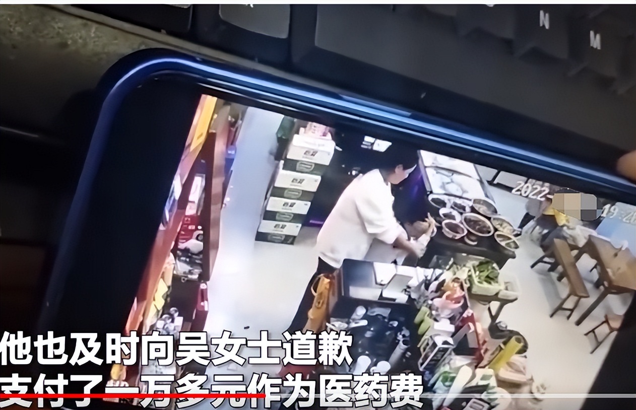 学生在学校起争执,妈妈登门道歉却被打伤,孩子被掌掴脚踹抓头发
