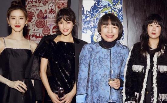 章泽天|4位内地豪门阔太现状，姚安娜母亲已离婚，章泽天夫妇身家千亿