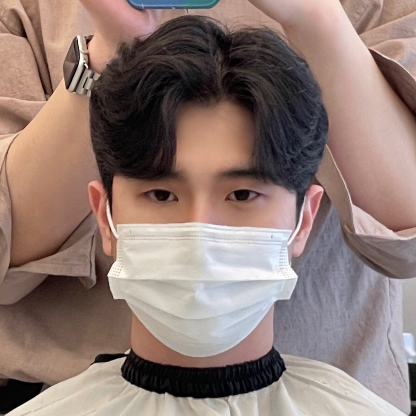 发型 3月男发这样剪，流行时尚真帅气，颜值翻倍大变身