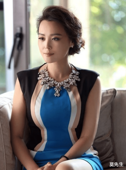 潘虹|经常被叫大妈的妈妈专业户,叫不出名字,却被年轻时的她们惊艳到