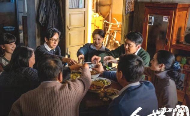 成泰燊|雷佳音于震机场偶遇成泰燊, 脱口就喊冯化成, 成泰燊反应笑翻全场