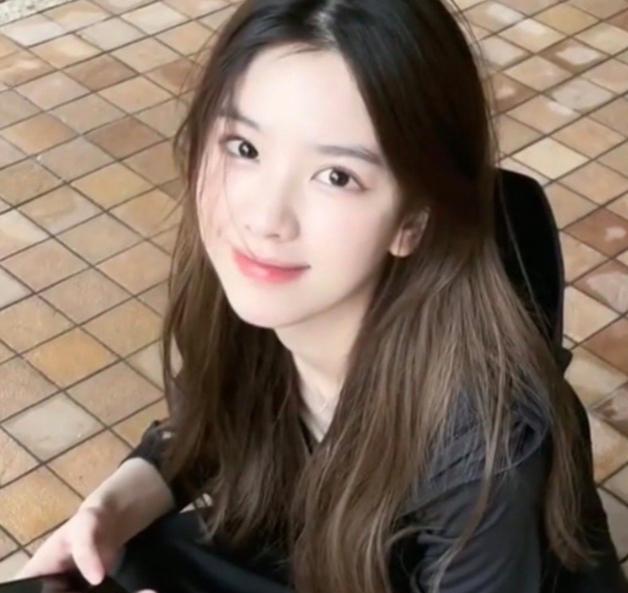 王思聪|王思聪和女网红的大瓜曝光，上演舔狗爱上绿茶戏码，霸总人设崩塌