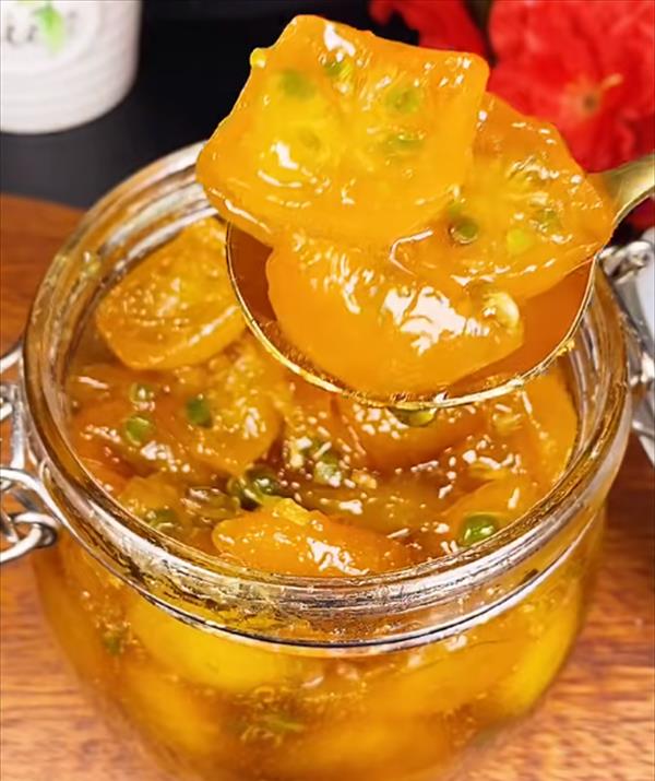 脾胃|秋天的金桔，别再直接吃了，用来泡水特香甜，还能预防感冒咳嗽