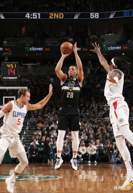 篮网队|NBA该管管了！为了不想打篮网，34分惨败+狂丢153分，轮休6主力演戏