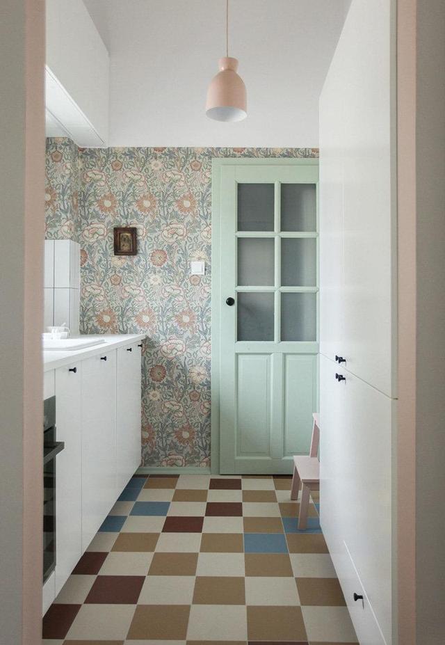 面积23平的公寓,拼色与花墙,每个角落都美,是年轻人喜欢的样子