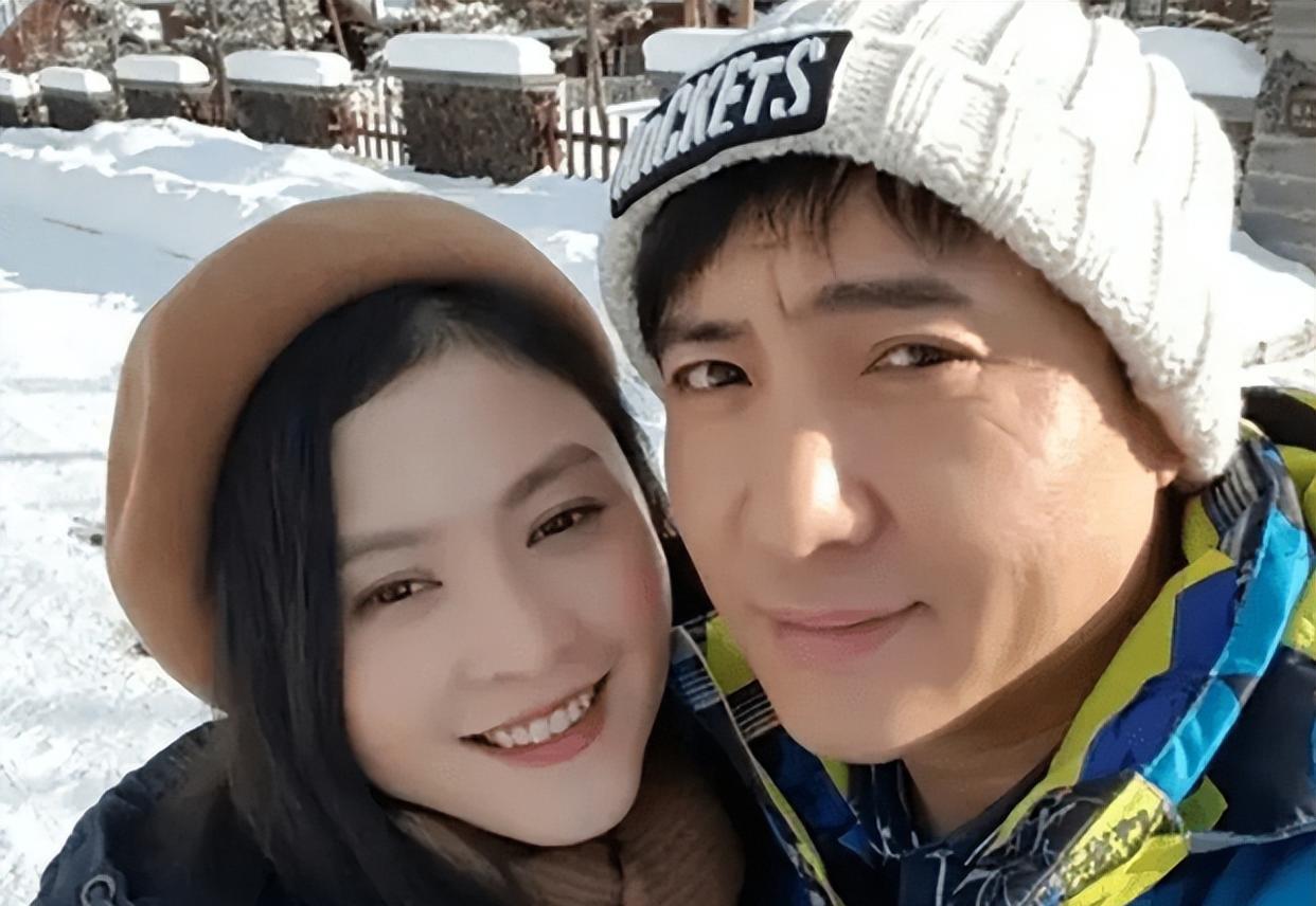 沈腾|尴尬!沈腾离婚风波后带妻子露面秀恩爱,却与马丽穿情侣装上热搜