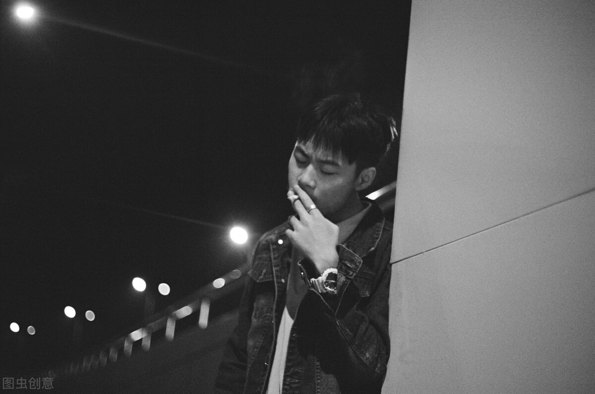 |中年失业怎么办?可怕的并不是没有工作,而是没有钱!