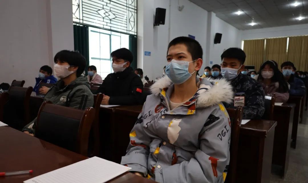 中等职业学校|罗山县中等职业学校职业技能培训班开班