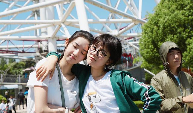 余承恩|《少年派2》47岁生二胎的王胜男愚蠢?林大为拼命赚钱,生活不易