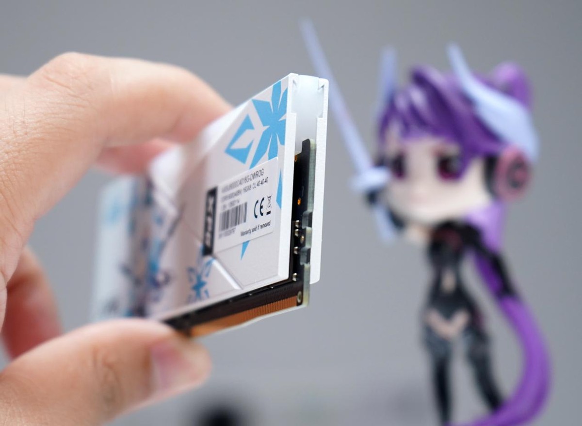 iphone12|纯白色12代酷睿游戏配置推荐：可颜可甜，性能凶悍