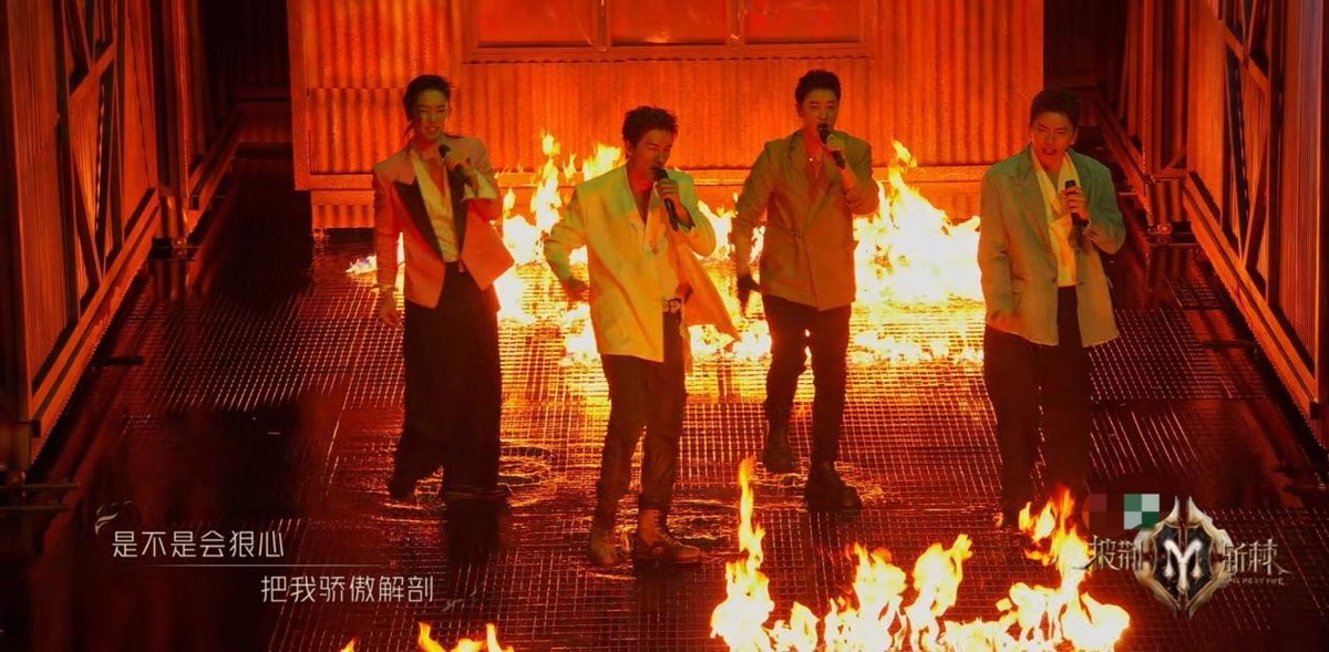 杜德伟|《披哥2》二公，年龄越大越老当益壮，年龄越小却“满身油腻”？