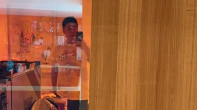 陈赫|陈赫阳康后回家，被张子萱关电脑房隔离四天打地铺，直呼太荒谬