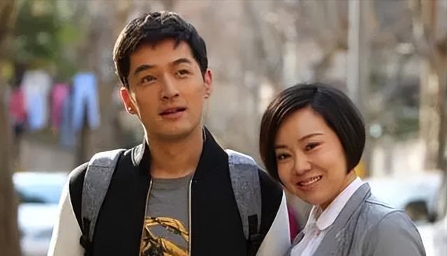 闫妮|闫妮和邹伟和平离婚18年,她51岁带女儿独自生活,他再婚很幸福