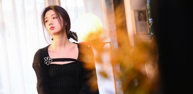 单依纯|半个多月，单依纯新专辑销量突破27000张，但第五首歌仍未上线