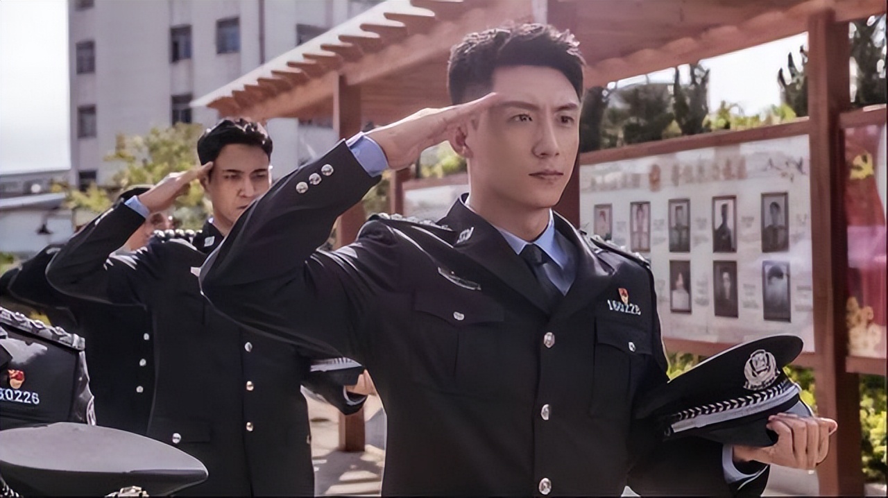 潜流追踪|40集大剧《潜流追踪》将播,黄景瑜李幼斌主演,该火了吧