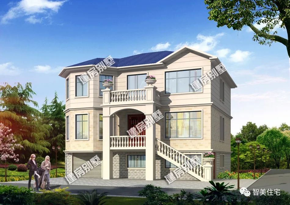 首层是架空层设计,客厅挑空更大气,这栋别墅各方面条件都很优越