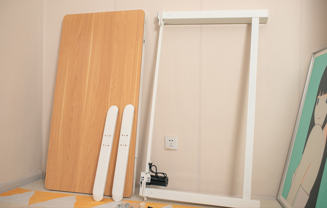 女生自己也能安装的升降桌！最高可升至121cm，FS电动升降桌FE5M使用心得~