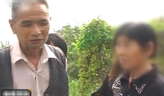 妻子消失30年,儿子为寻母车祸离世,家里土地征收突然回来求复合