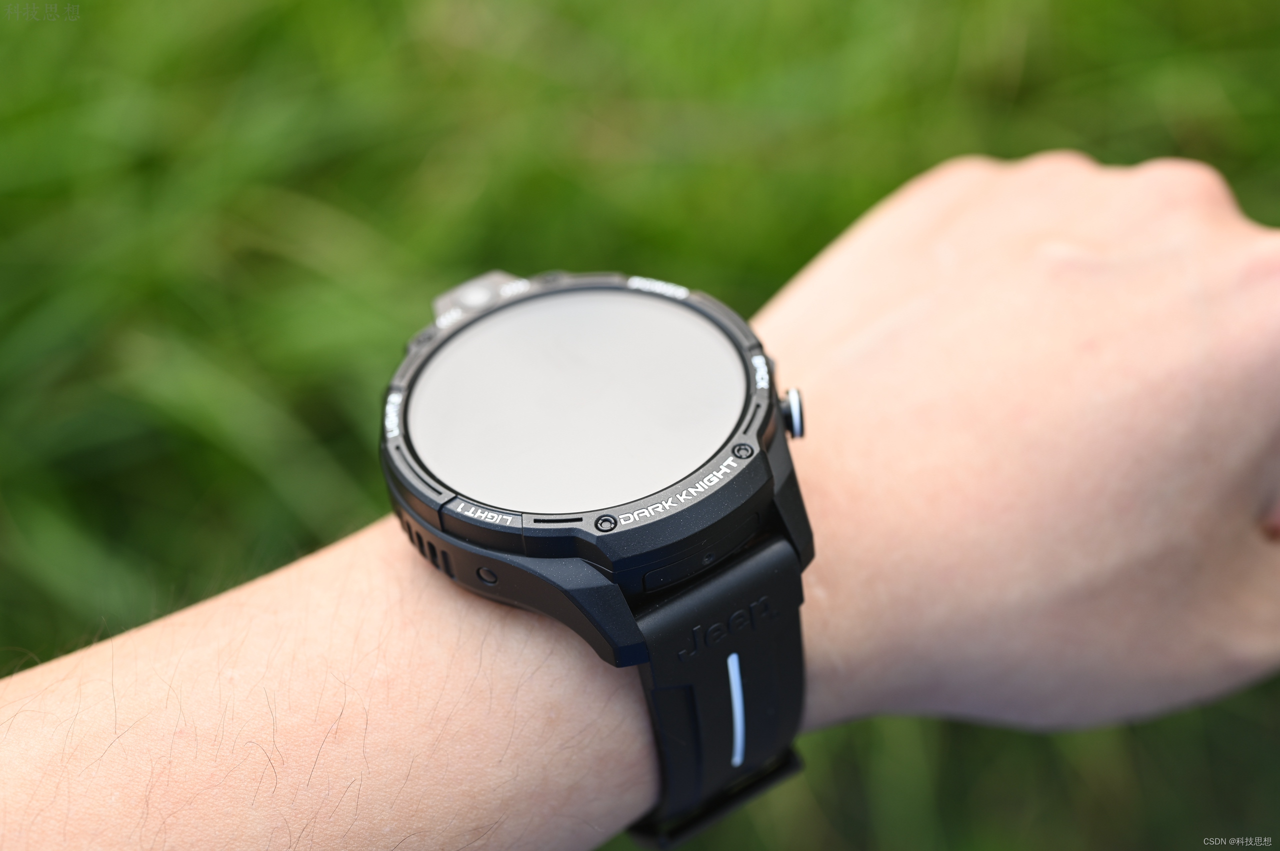 网络安全|能直接联网通话的智能手表，续航也很强，Jeep黑骑士曜上手