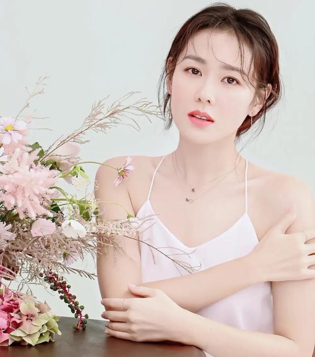 孙艺珍|外网票选“韩国最美的女演员”:李英爱第18名,孙艺珍第5名