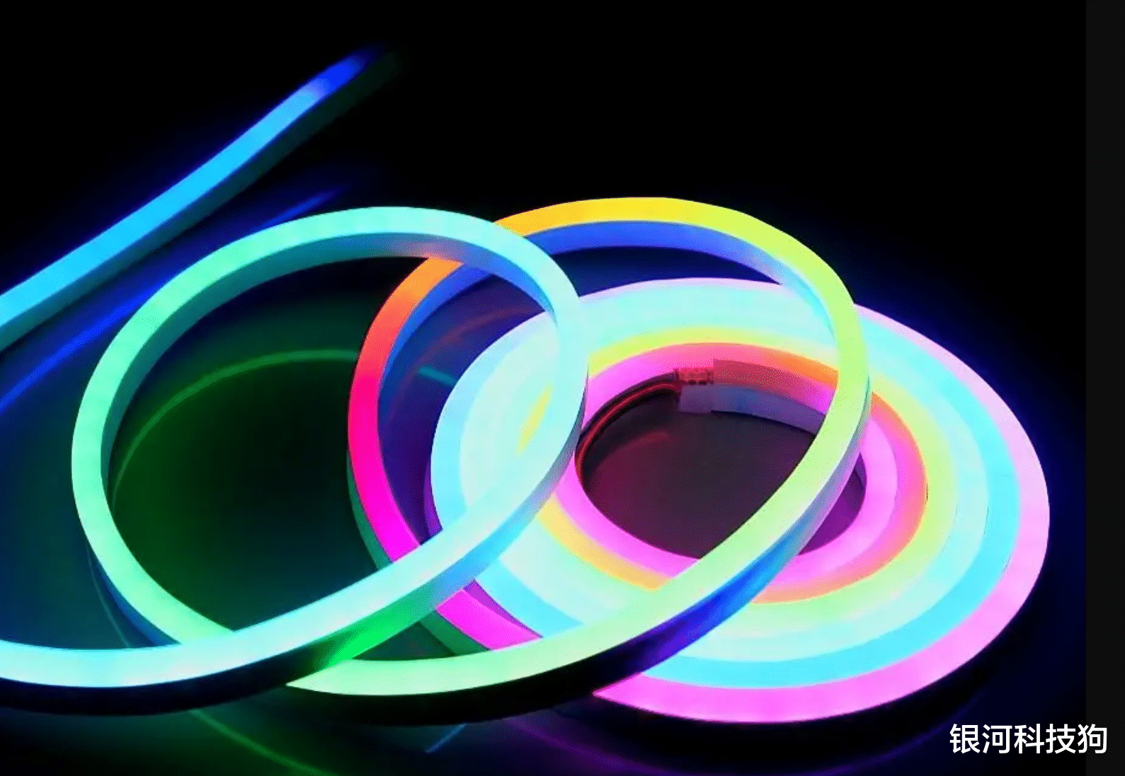 米家|不光是电脑,299元打造电视神光同步,游戏和影视的互动光效