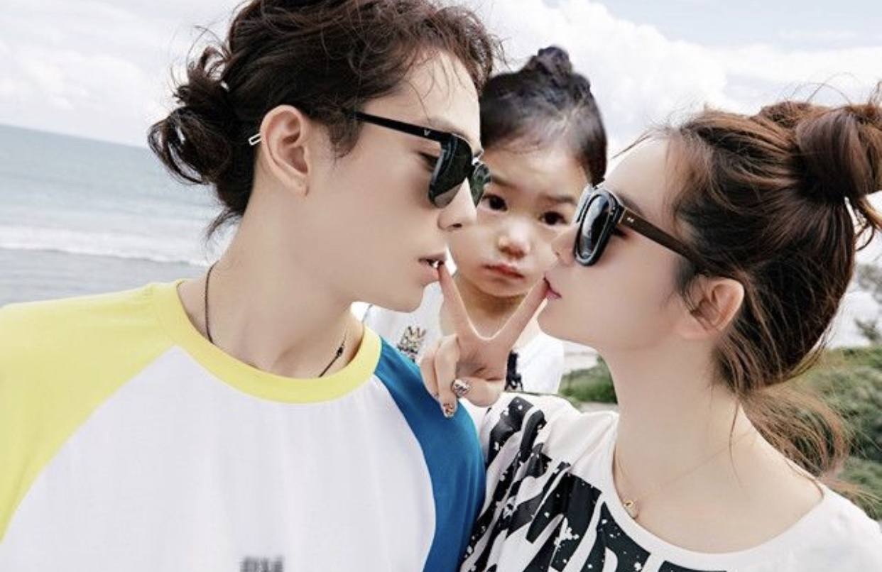 董璇|这10位星二代，长得太像他们的明星父母了！长大后直接刷脸接班？