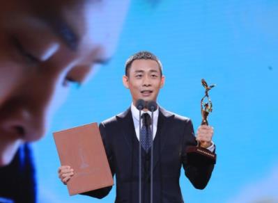 张译|一夜成名后闪婚,妻子二婚带娃还丁克,张译到底迷恋钱琳琳什么?