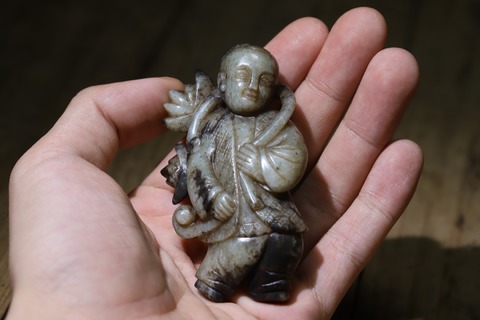 |和田玉“提油 持莲童子