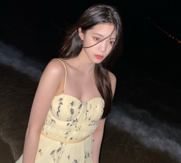 欧阳娜娜|台媒点名吴奇隆、王心凌等人，讽刺他们舔的真快