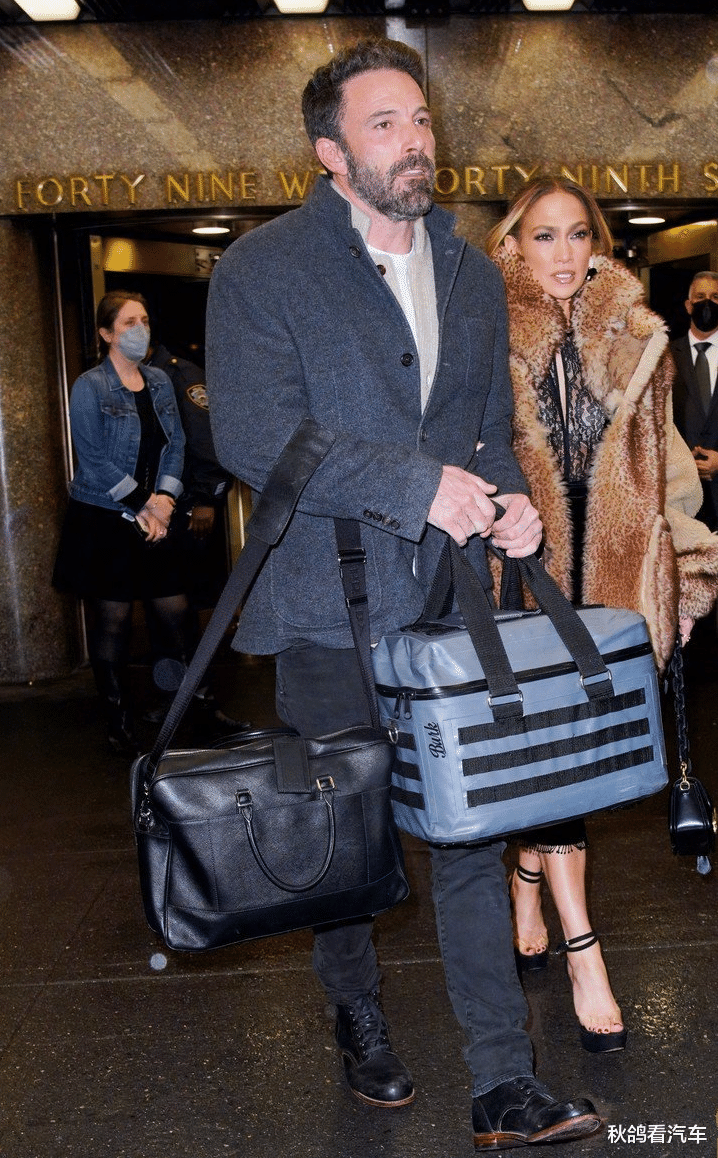 詹妮弗|恭喜！分手17年，世纪大复合：这次，他们不结婚真的很难收场