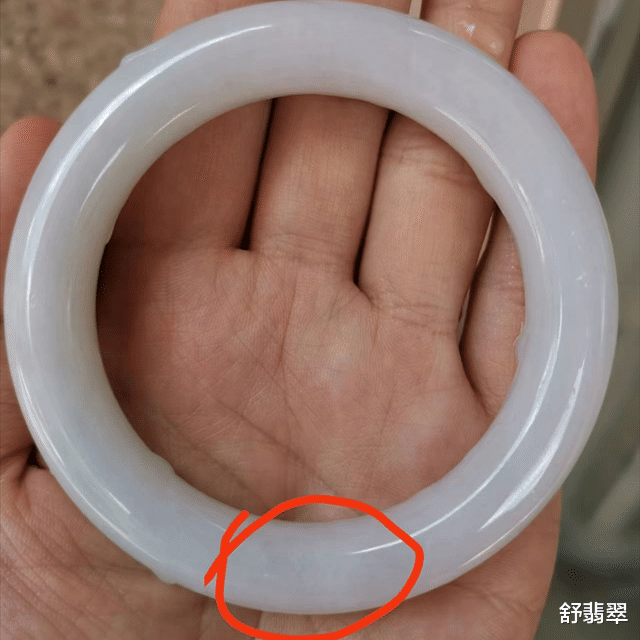 翡翠|什么是豆种翡翠?别以糯种的价格买豆种的品质