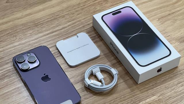 iPhone14“冲销量”，苹果加大备货量，用户要买原装充电器吗？